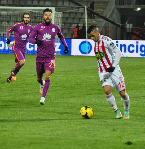 sivasspor-galatasaray-maci.jpg sivasspor-galatasaray-maci.jpg