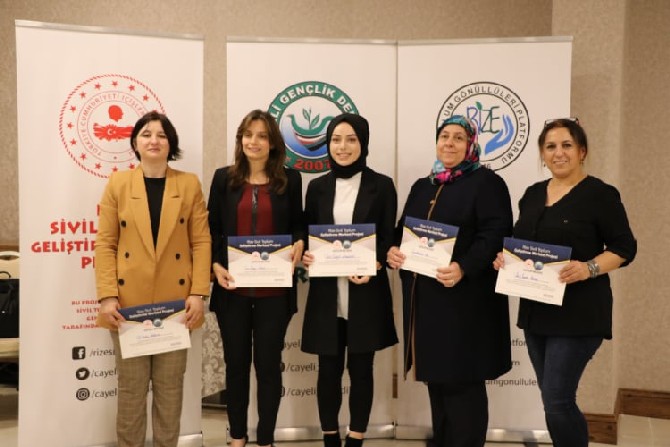 sivil-toplumda-kadin-temali-calistay-rize’de-gerceklesti-(4).jpg