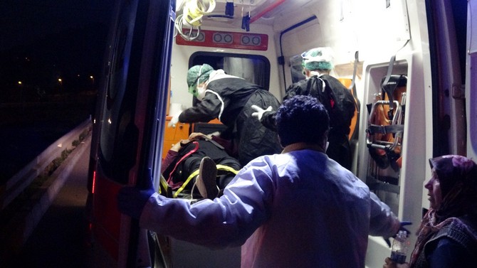 sokaga-cikma-kisitlamasinin-oldugu-trabzon’da-trafik-kazasi-3-yarali-(2).jpg