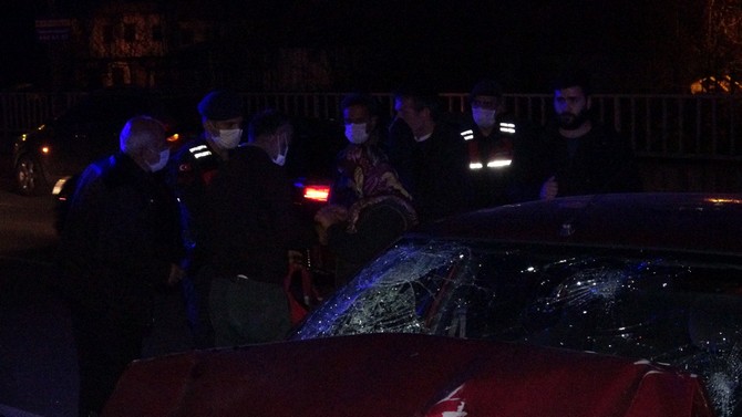 sokaga-cikma-kisitlamasinin-oldugu-trabzon’da-trafik-kazasi-3-yarali-(6).jpg