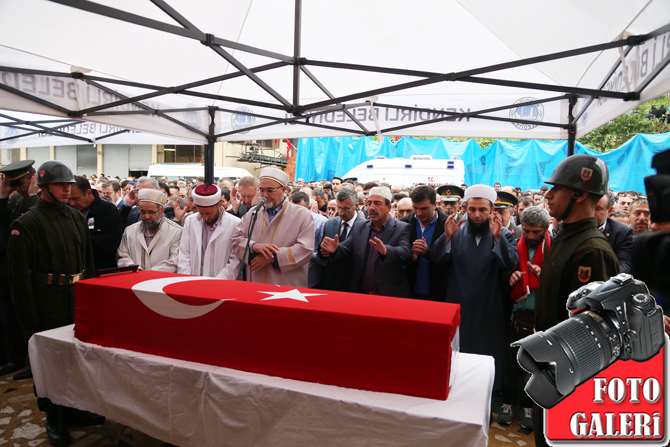soner-fazlioglu-sehit-cenazesi-foto-galeri.jpg
