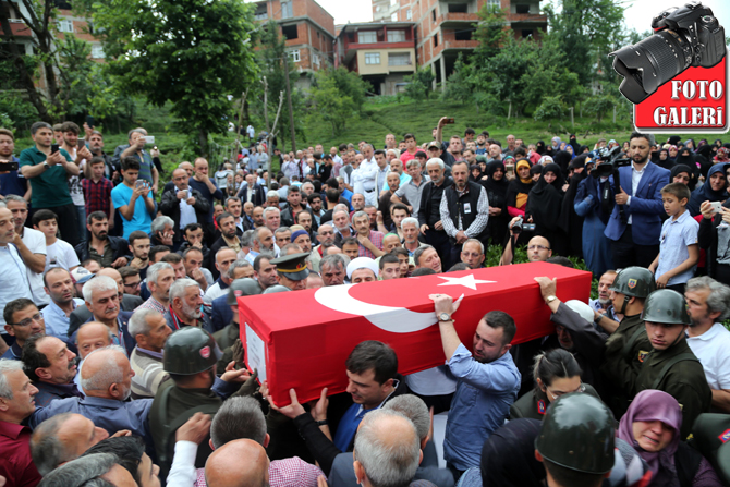 soner-fazlioglunun-cenazesi,-rizenin-kendirli-beldesindeki-baba-evine-getirildi.jpg