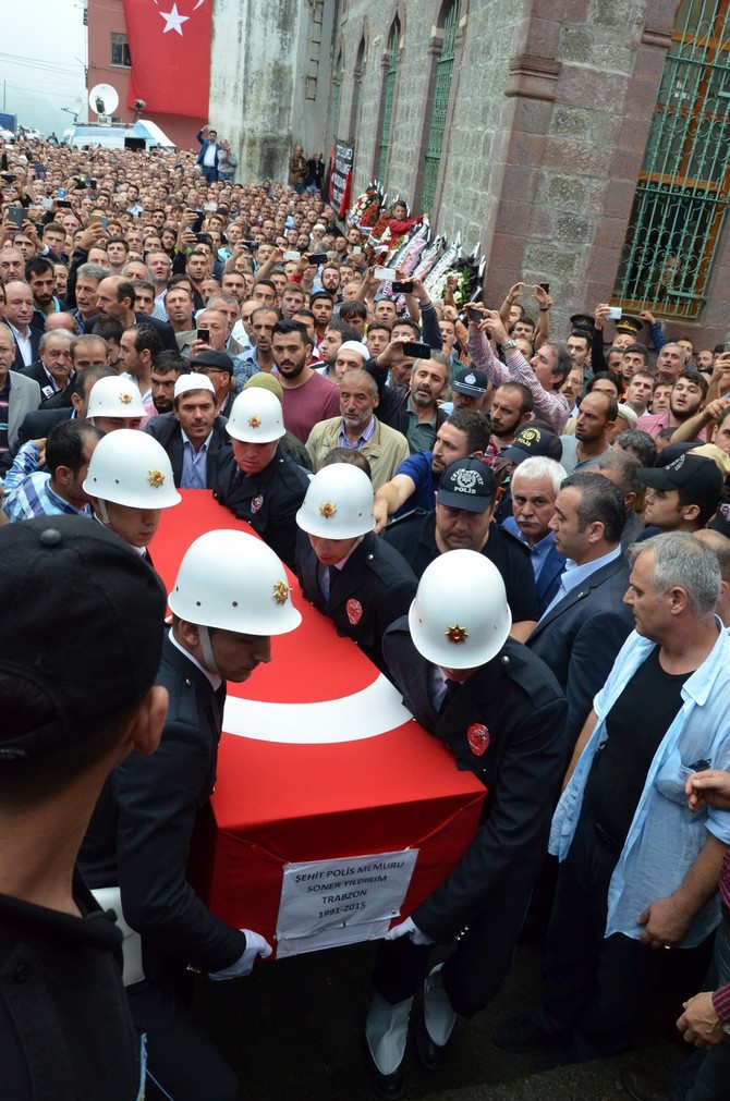 soner-yildirim-sirnakta-sehit-olan-polis-memuruna-son-gorev-(5)-001.jpg