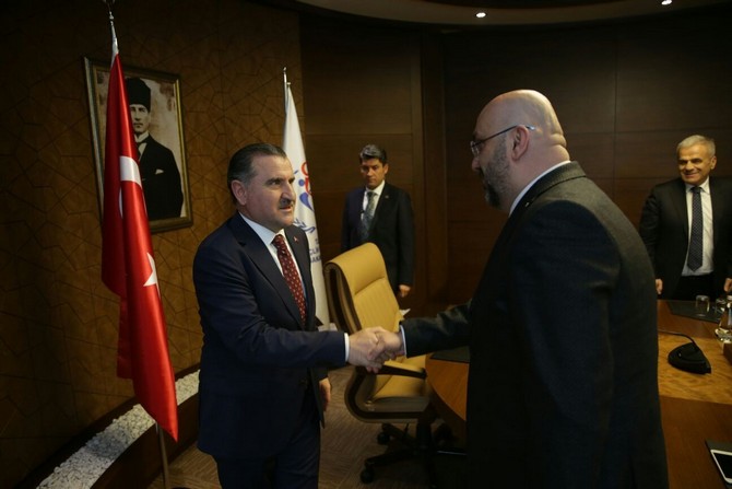 spor-bakani-bak,-tff-1.lig-kulup-baskanlari-kabul-etti-(3).jpg