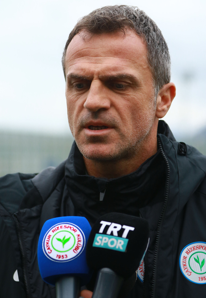 stjepan-tomas-caykur-rizespor-teknik-direktoru.jpg