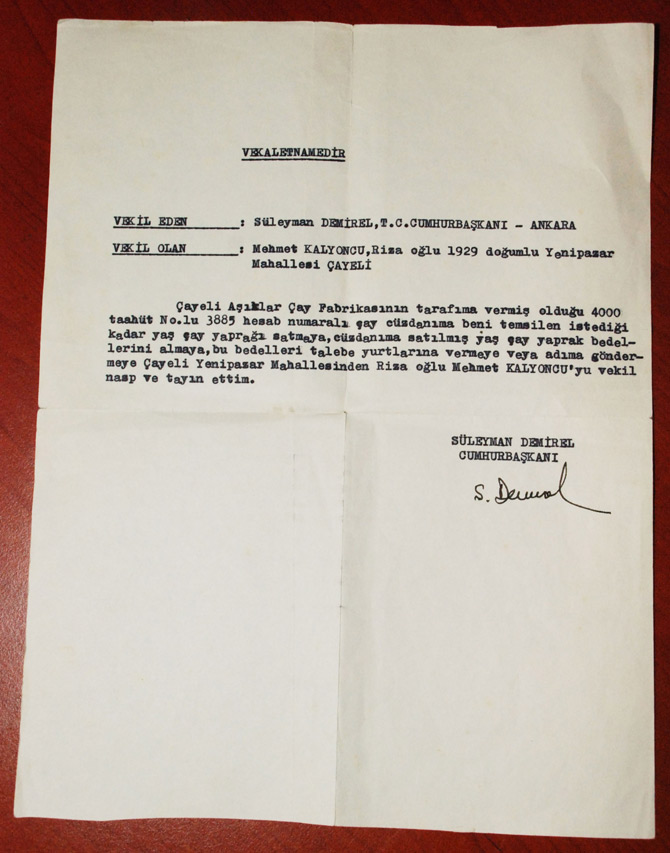 suleyman-demirel-cay-cuzdani-sahibi2.jpg suleyman-demirel-cay-cuzdani-sahibi2.jpg