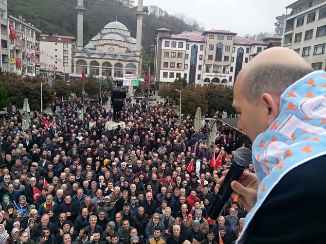 suleyman-soylu-rize-pazar-mitingi-(6)-001.jpg