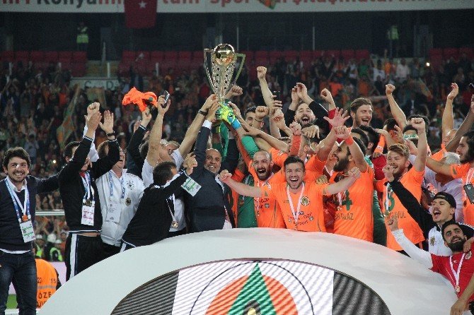 super-lig’e-cikan-3.-takim-alanyaspor.jpg