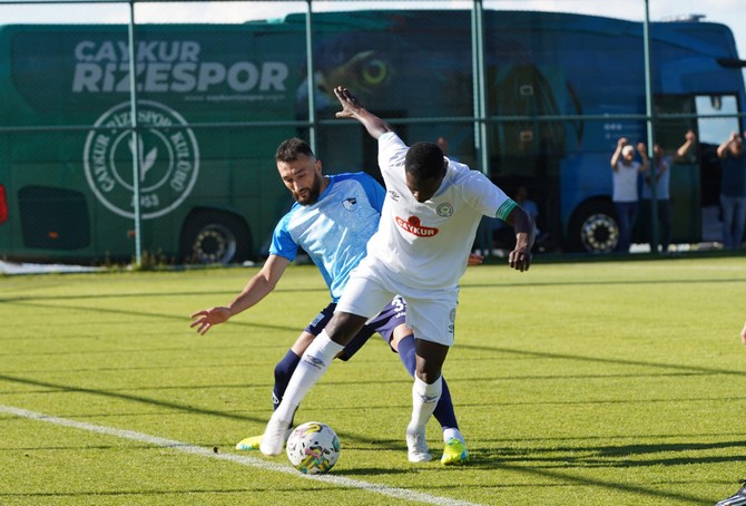 tff-1-lig-ekiplerinden-caykur-rizespor-kamp-yaptigi-erzurumda-oynadigi-4-hazirlik-macinda-erzurumspor-bbyi-3-2-maglup-etti-18.jpg