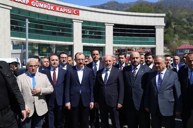 ticaret-bakani-mehmet-mus-artvinde-8.jpg