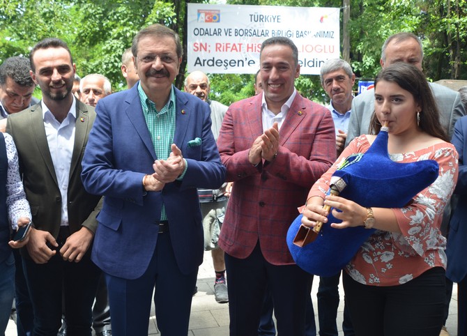 tobb-baskani-m.-rifat-hisarciklioglu-rize’de-(12).jpg