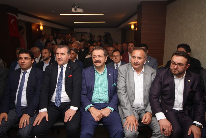 tobb-baskani-m.-rifat-hisarciklioglu-rize’de-(14).jpg