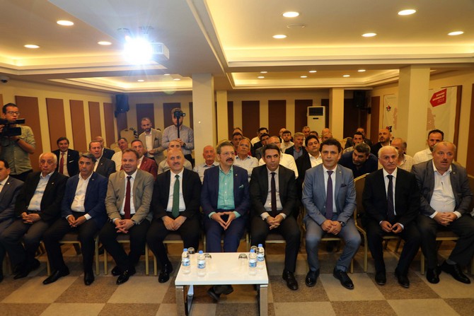 tobb-baskani-m.-rifat-hisarciklioglu-rize’de-(7).jpg