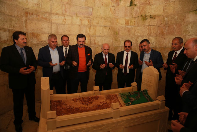 tobb-baskani-rifat-hisarciklioglu-bayburt-universitesinde1.jpg