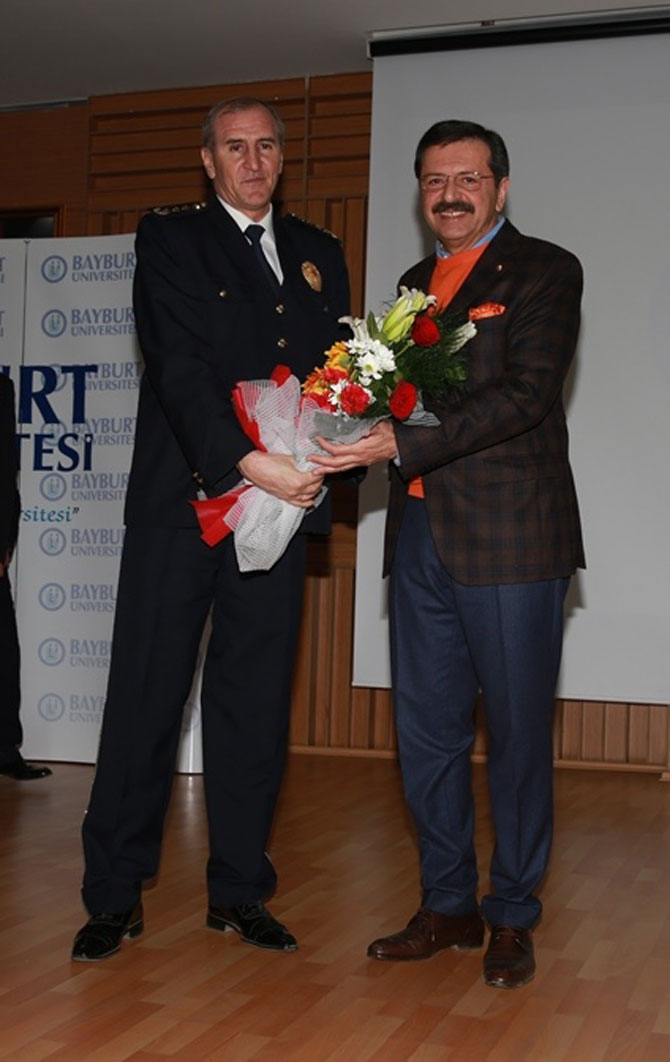 tobb-baskani-rifat-hisarciklioglu-bayburt-universitesinde13.jpg
