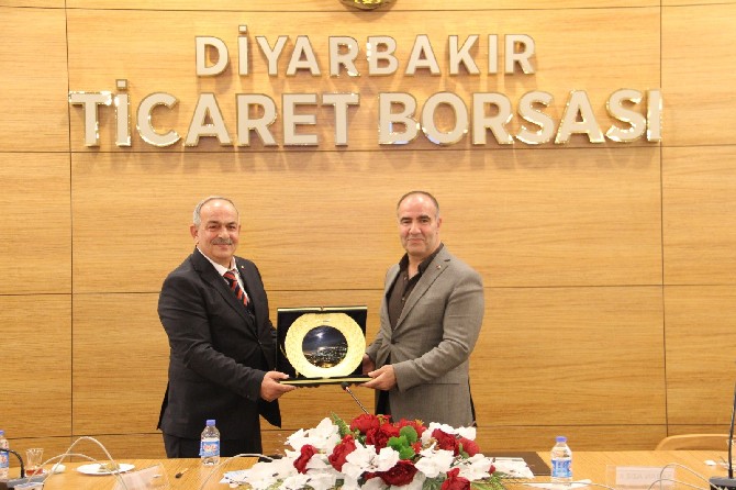 tobb-yonetim-kurulu-uyesi-rize-tso-baskani-saban-aziz-karamehmetoglu-diyarbakir-ticaret-borsasini-dtb-ziyaret-etti-4.jpg