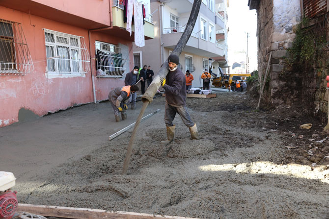 tophane-mahallesinde-4-ayri-sokagin-altyapisi-yenilenerek-betonlandi-(10).jpg