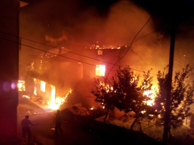 trabzon’da-korkutan-yangin-1-001.jpg trabzon’da-korkutan-yangin-1-001.jpg