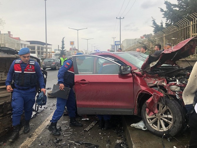 trabzon’da-trafik-kazasi-1-olu,-3-yarali-(5).jpg
