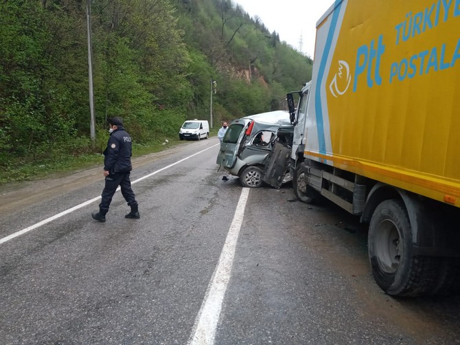 trabzon’da-trafik-kazasi-1-olu-(3).jpg