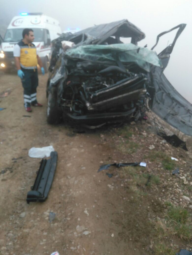 trabzon’da-trafik-kazasi-2-olu,-2-yarali-1.jpg trabzon’da-trafik-kazasi-2-olu,-2-yarali-1.jpg