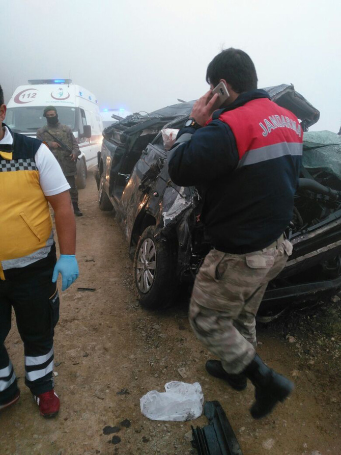 trabzon’da-trafik-kazasi-2-olu,-2-yarali-3.jpg trabzon’da-trafik-kazasi-2-olu,-2-yarali-3.jpg