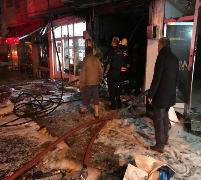 trabzon’da-tupcu-dukkaninda-patlama-2-yarali-(3).jpg