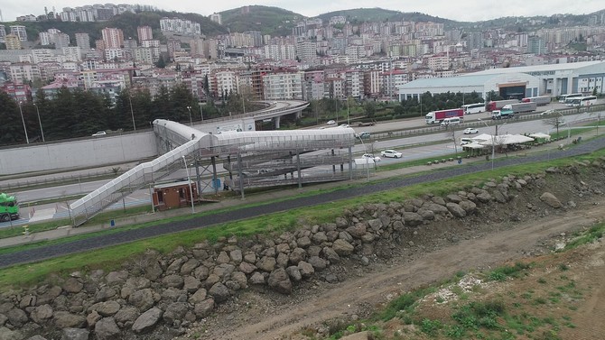 trabzon’da-uc-katli-ust-gecit-dikkat-cekiyor-(11).jpg