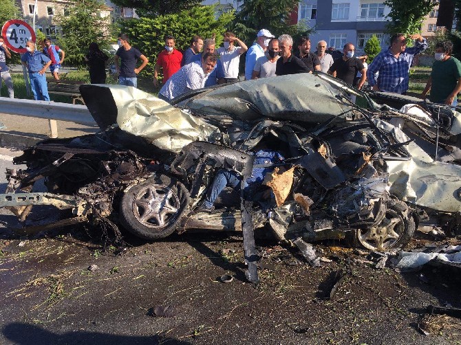 trabzon’un-surmene-ilcesinde-meydana-gelen-trafik-kazasinda-1-kisi-hayatini-kaybetti-(1).jpg