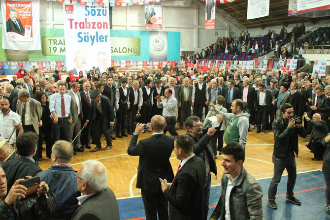 trabzon-chpde-govde-gosterisi4.jpg trabzon-chpde-govde-gosterisi4.jpg