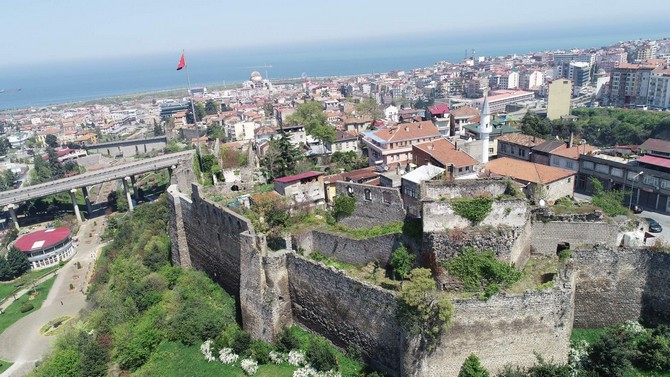 trabzonda-dernek-baskanindan-kale-icinde-cumbali-evler-yapilsin-onerisi-(3).jpg