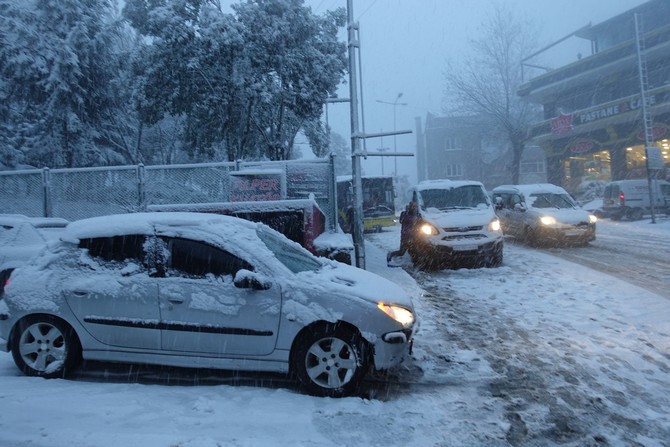 trabzonda-kar-etkili-oluyor-10.jpg