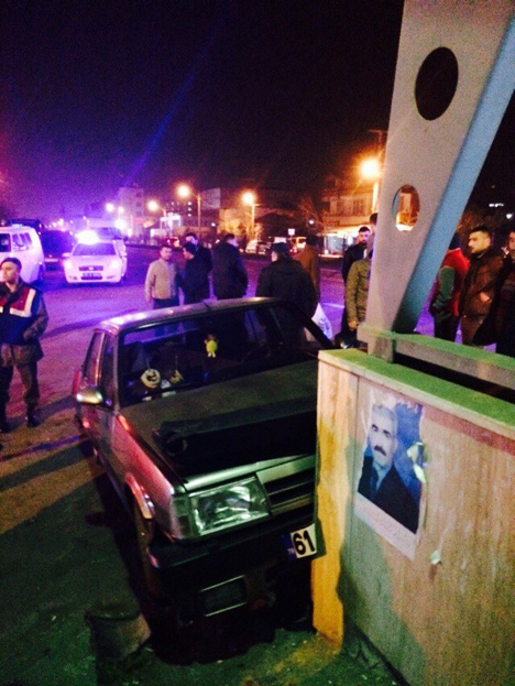 trabzonda-trafik-kazasi-4-yarali--3.20150312132444.jpg trabzonda-trafik-kazasi-4-yarali--3.20150312132444.jpg