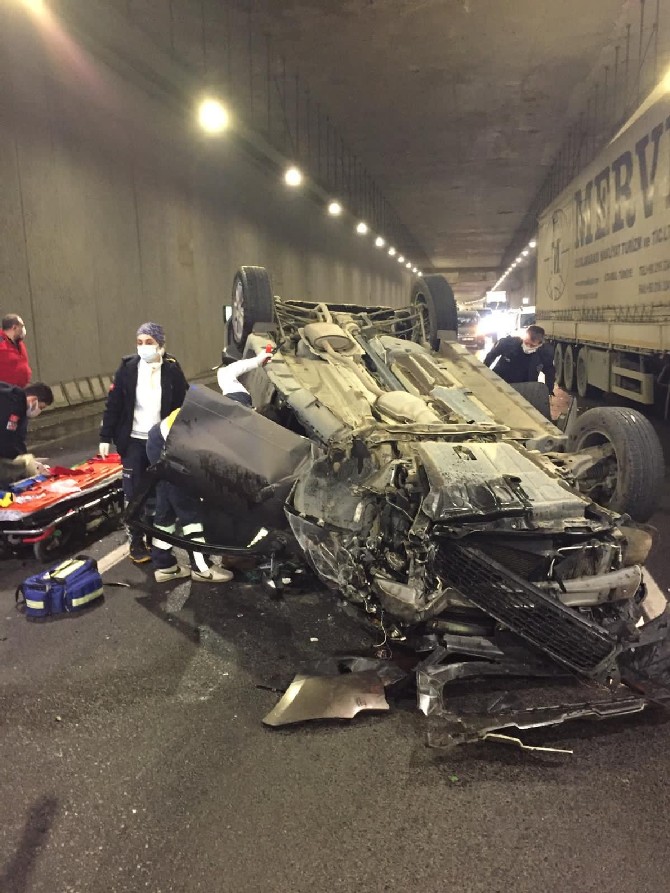 trabzonda-tunel-icinde-trafik-kazasi-1-agir-yarali-(1).jpg