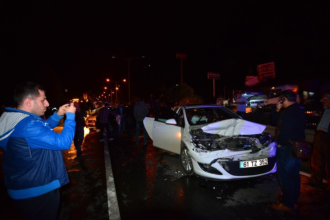 trabzonda-zincirleme-trafik-kazasi-5-yarali-(6).jpg