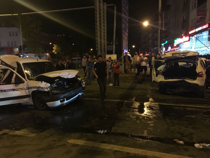 trabzonda-zincirleme-trafik-kazasi-7-yarali-(3).jpg
