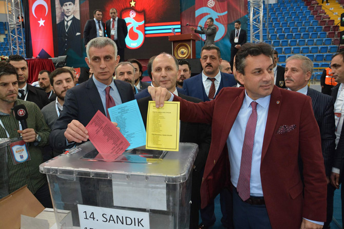 trabzonspor-baskanini-seciyor-1.jpg trabzonspor-baskanini-seciyor-1.jpg