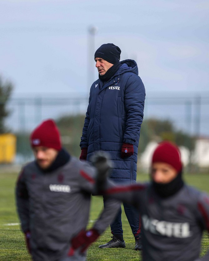 trabzonspor-caykur-rizespor-maci-hazirliklarini-surdurdu-16.jpg