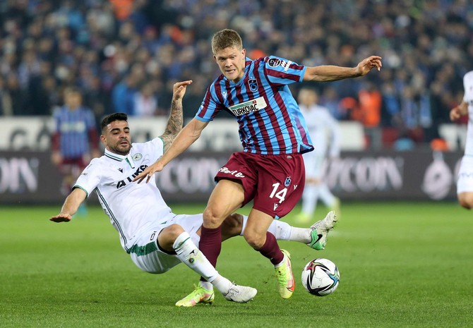 trabzonspor-ittifak-holding-konyaspor-1-001.jpg