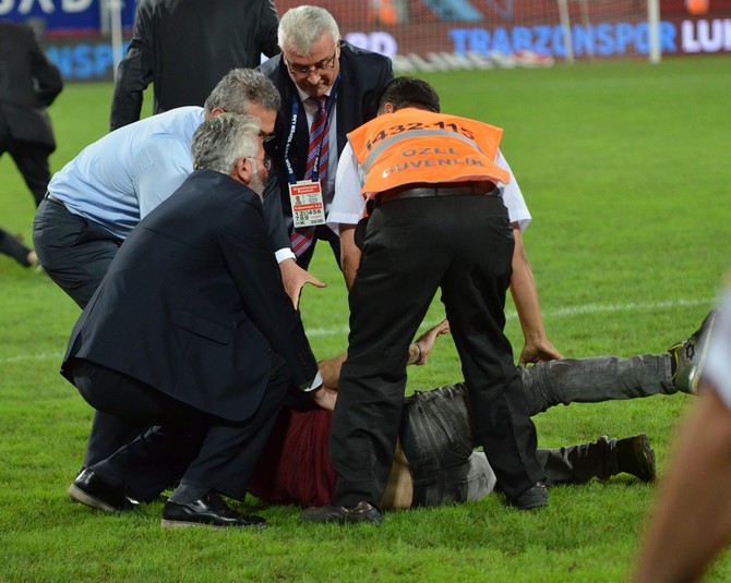 trabzonspor-konyaspor-olay-(2).jpg