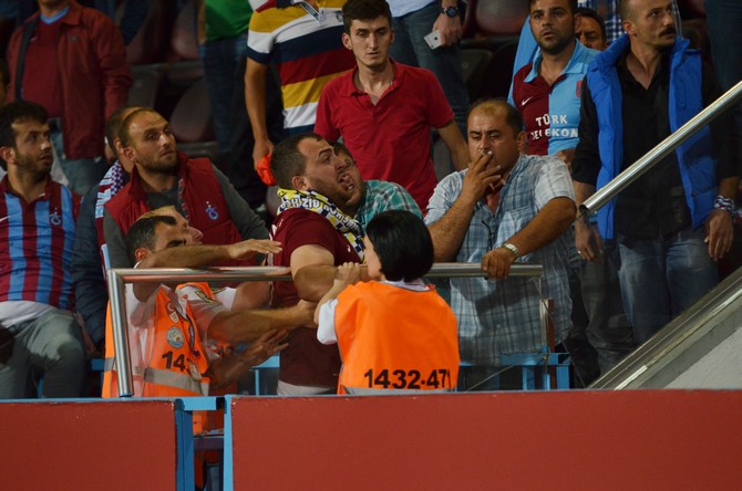 trabzonspor-konyaspor-olay-(3).jpg
