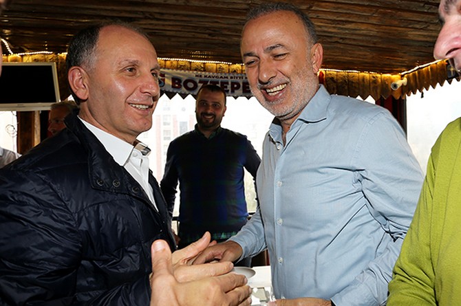 trabzonspor-ve-rizespordan-dostluk-yemegi-(1).jpg
