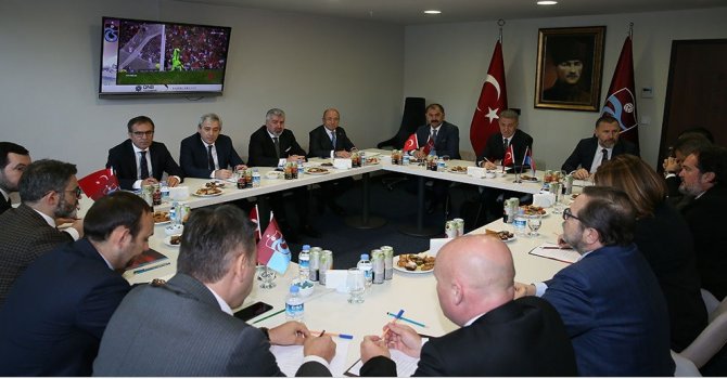 trabzonspor-yonetimi-gorev-dagilimini-yapti-1.jpg