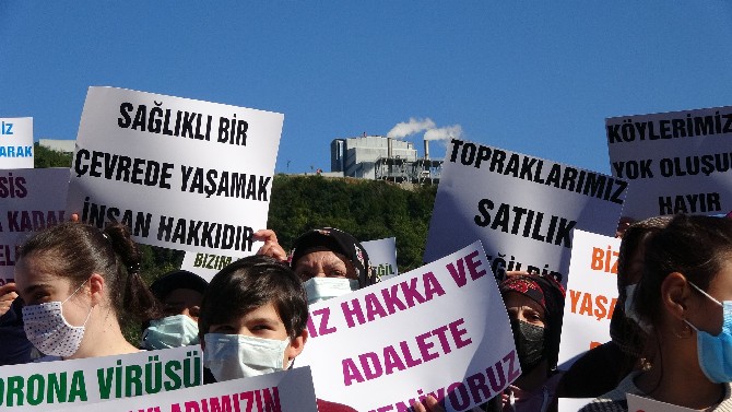 trabzonun-arakli-ilcesi-tasonu-mahallesindeki-kati-atik-entegre-ve-bertaraf-tesisinde-vahsi-depolama-yapildigi-iddia-eden-yore-halki-tesisi-protesto-etti-1.jpg