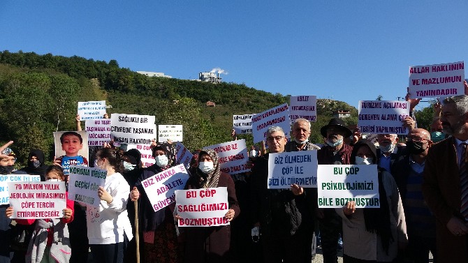 trabzonun-arakli-ilcesi-tasonu-mahallesindeki-kati-atik-entegre-ve-bertaraf-tesisinde-vahsi-depolama-yapildigi-iddia-eden-yore-halki-tesisi-protesto-etti-9.jpg