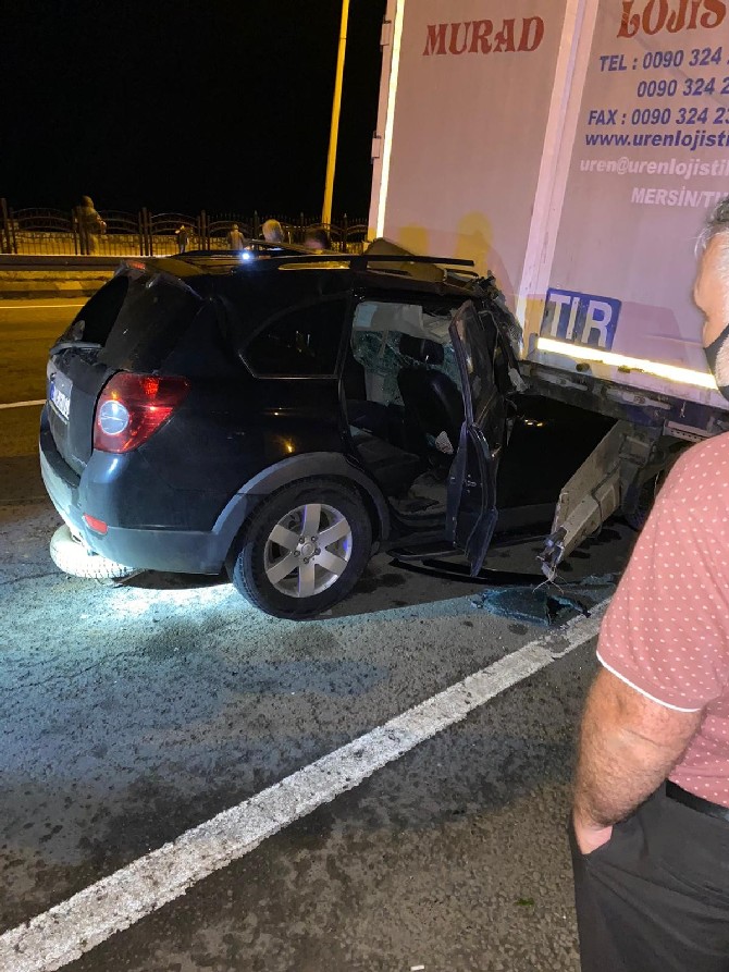 trabzonun-arakli-ilcesinde-dun-gece-meydana-gelen-trafik-kazasinda-1-kisi-agir-yaralandi-1.jpg