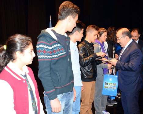 trabzonun-dusman-isgalinden-kurtulusunun-97.-yildonumu-torenlerle-kutlandi5.jpg trabzonun-dusman-isgalinden-kurtulusunun-97.-yildonumu-torenlerle-kutlandi5.jpg