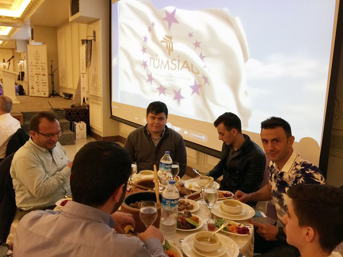 tumsiad-karadeniz-bolgesi-uyeleri-rizede-iftarda-bulustu-(7).jpg