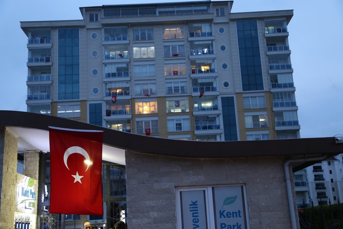 tuncelide-polis-helikopterinin-dusmesi-sonucu-sehit-olan-hakim-onur-alanin-ordudaki-baba-evinde-yas-var-(2).jpg