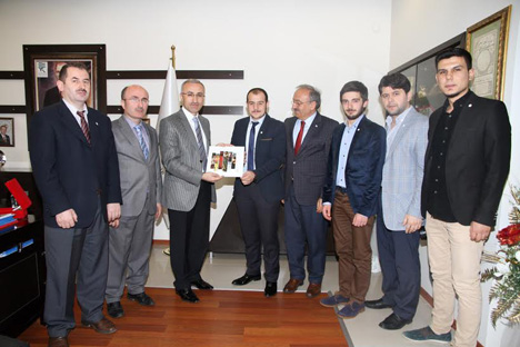 turk-kizilayi-rize-gencliginden-rteu-rektoru-karamana-ziyaret--2.jpg turk-kizilayi-rize-gencliginden-rteu-rektoru-karamana-ziyaret--2.jpg